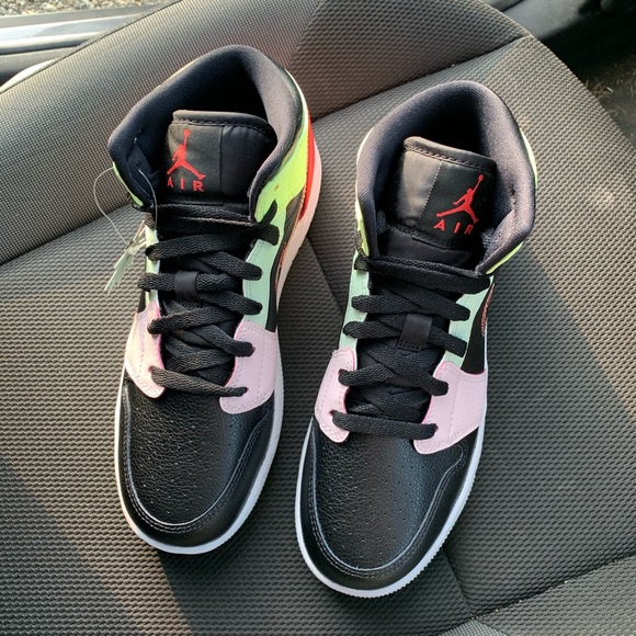 Air Jordan Mid - Picture 5 of 6